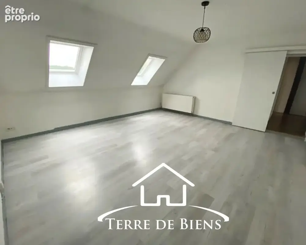 Nouveauté, libre d'occupation, Appartement de 57m2, rénové avec deux chambres à VENIZEL - photo 6