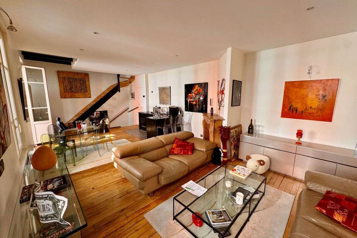 Maison à PARIS-14E