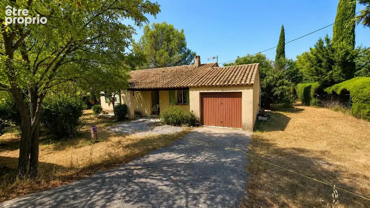 CADENET   Maison (Louée) de plain-pied de 80 m2 avec garage sur terrain d'env 1 100 m2 - photo 4