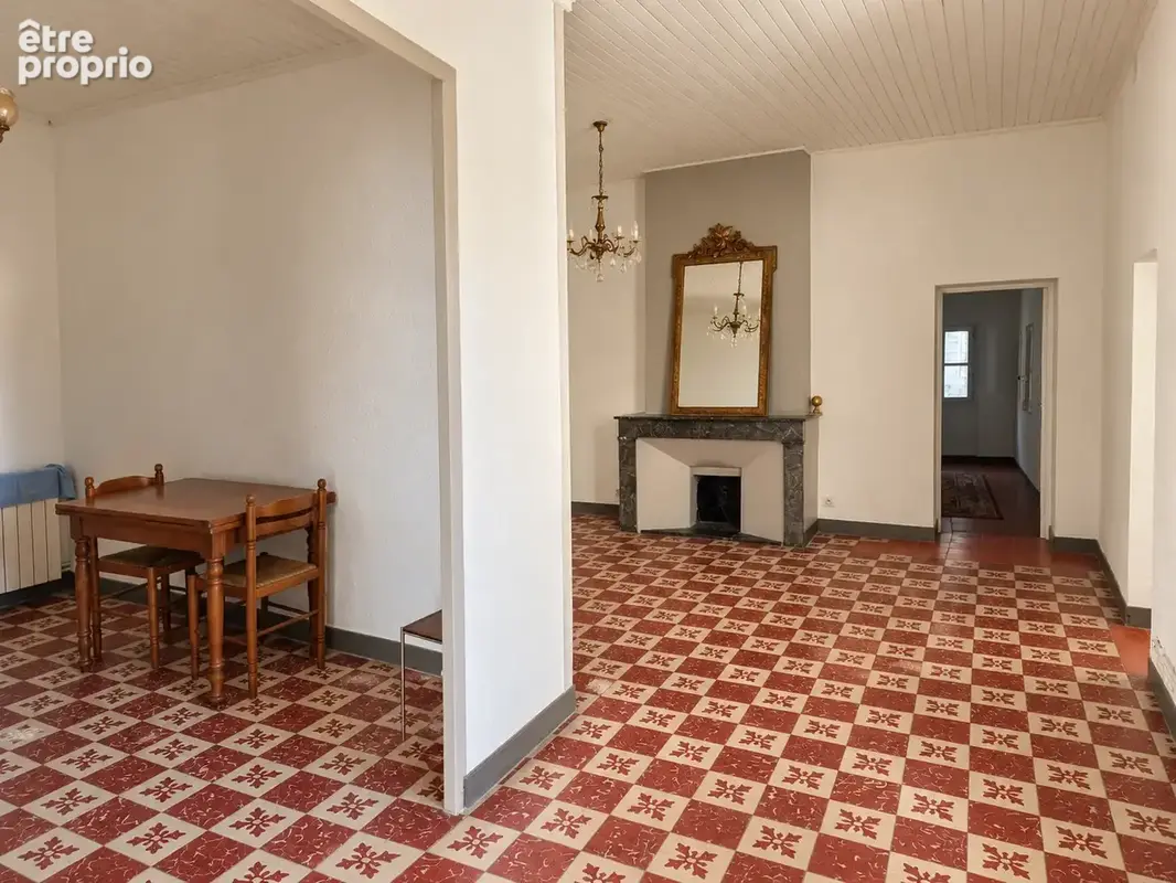 À vendre à Arles   Maison bourgeoise du XVIIe siècle de 315 m2 en centre historique - photo 13