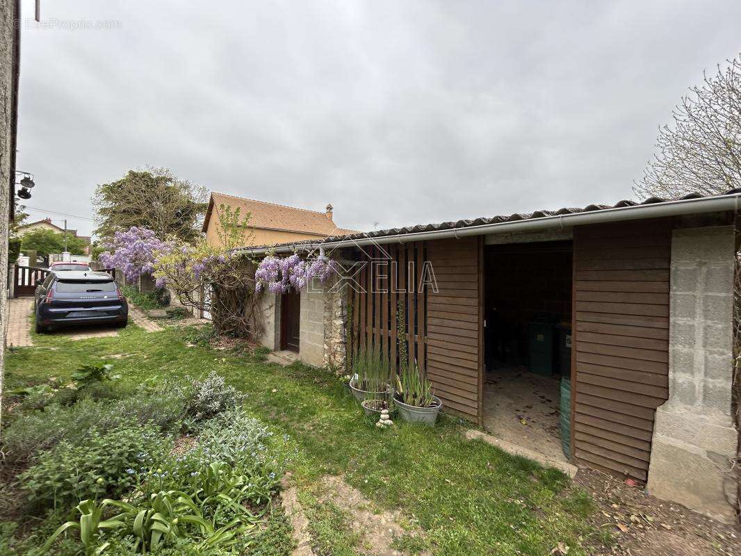 Maison à ROSNY-SUR-SEINE