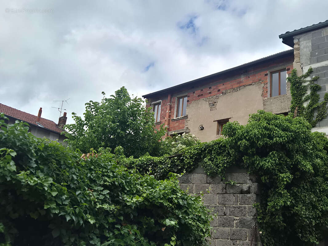 Appartement à THIERS