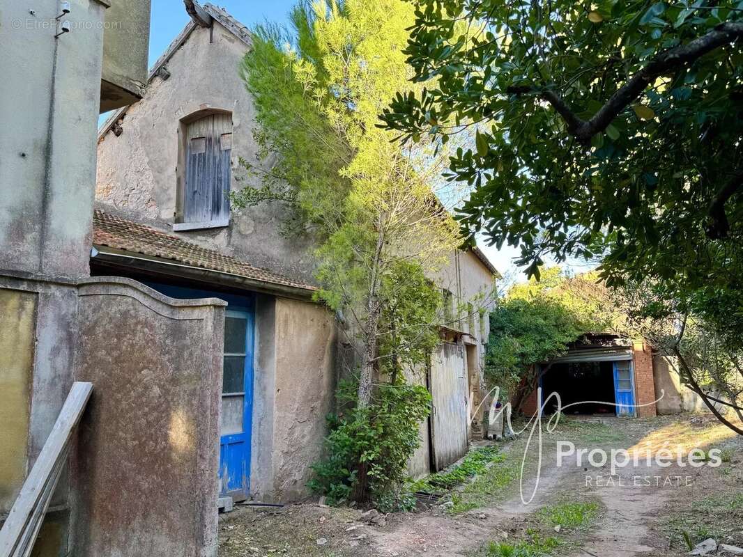 Maison à CARQUEIRANNE