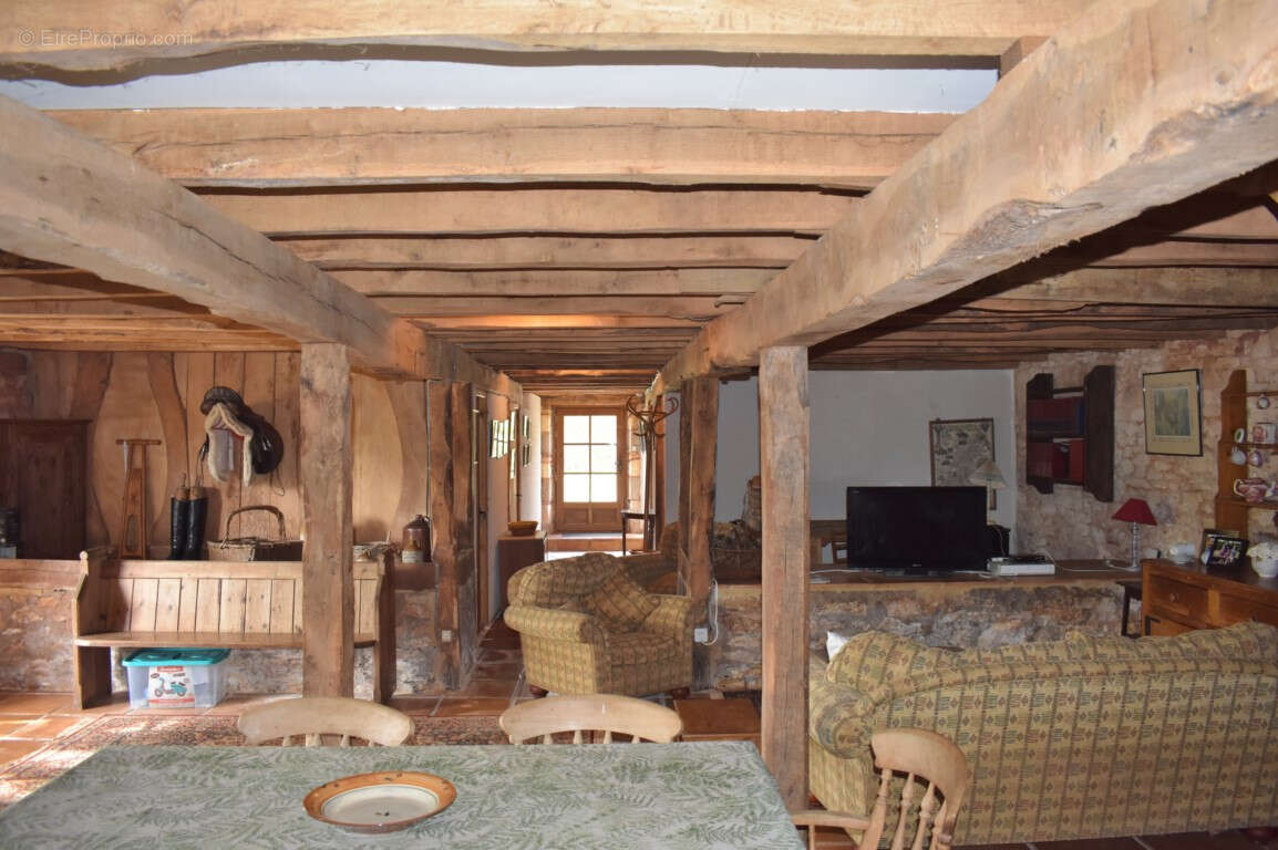 Maison à GOURDON