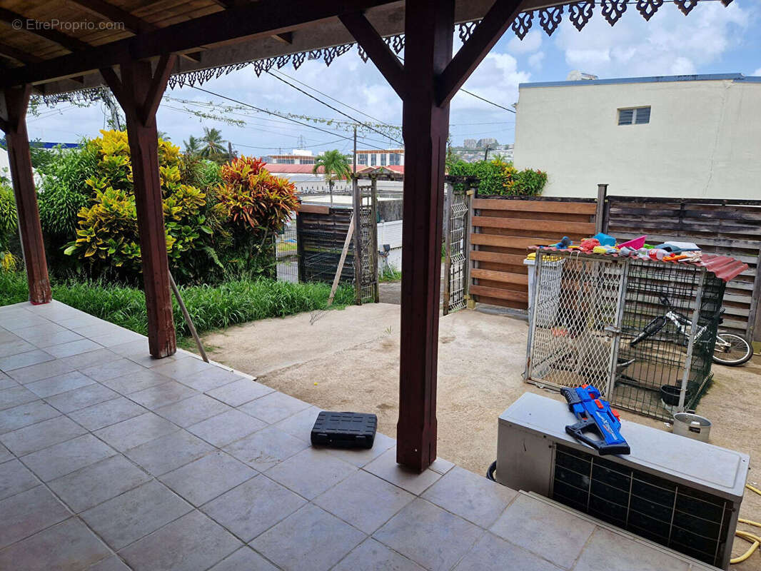 Maison à FORT-DE-FRANCE