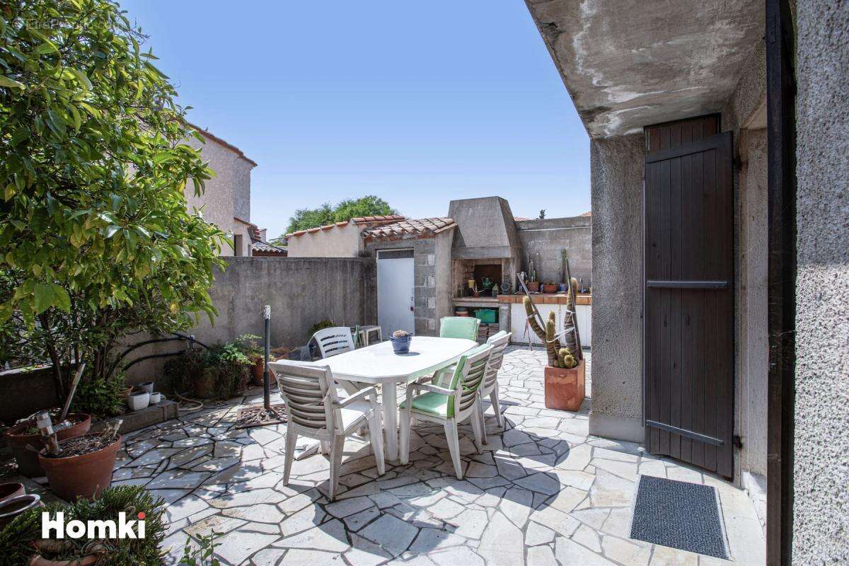 Maison/Villa T7 de 223 m2 avec une indépendance à Saint-Cyprien 66750 - photo 9