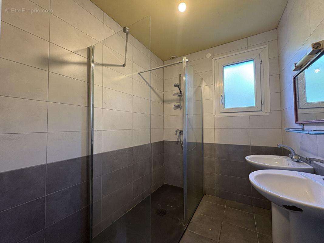 A vendre RIEC SUR BELON (29340) Maison 10 pièces 7 chambres 183 m2 - photo 15