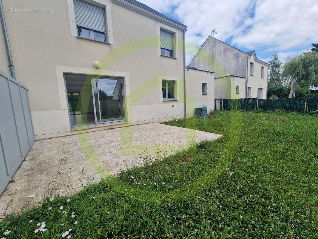 Maison à SAINT-DENIS-EN-VAL