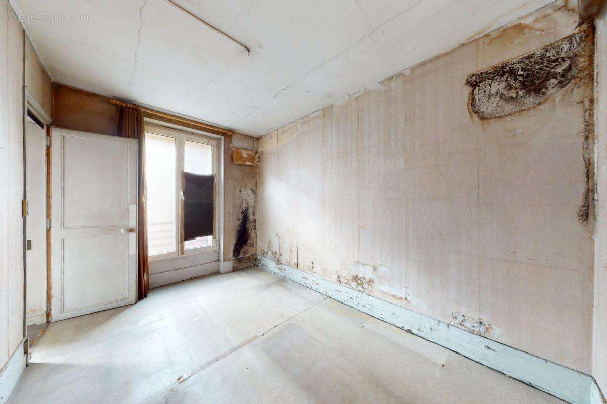 Appartement à PARIS-11E