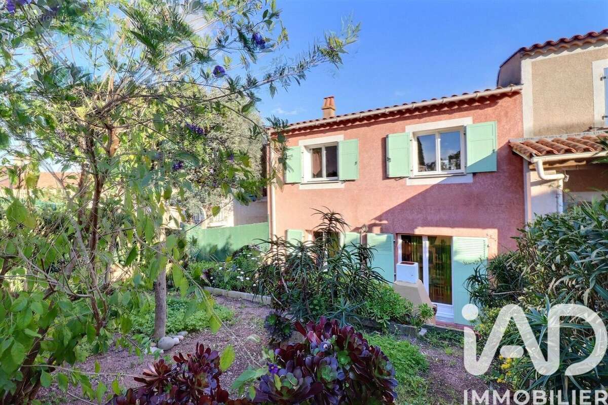 Photo 5 - Maison à ROQUEBRUNE-SUR-ARGENS