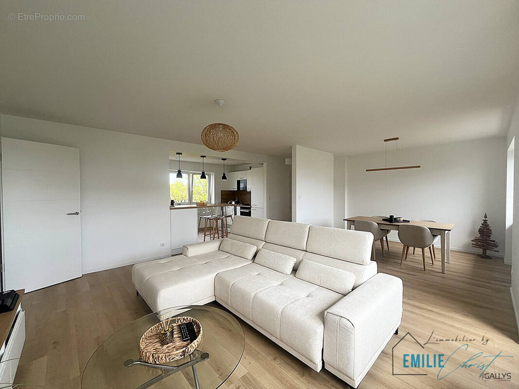 Appartement à BOUSSE