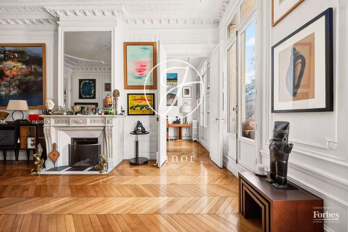 Appartement à PARIS-9E