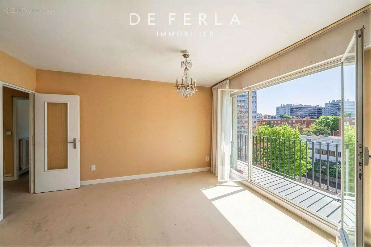 Appartement à PARIS-15E