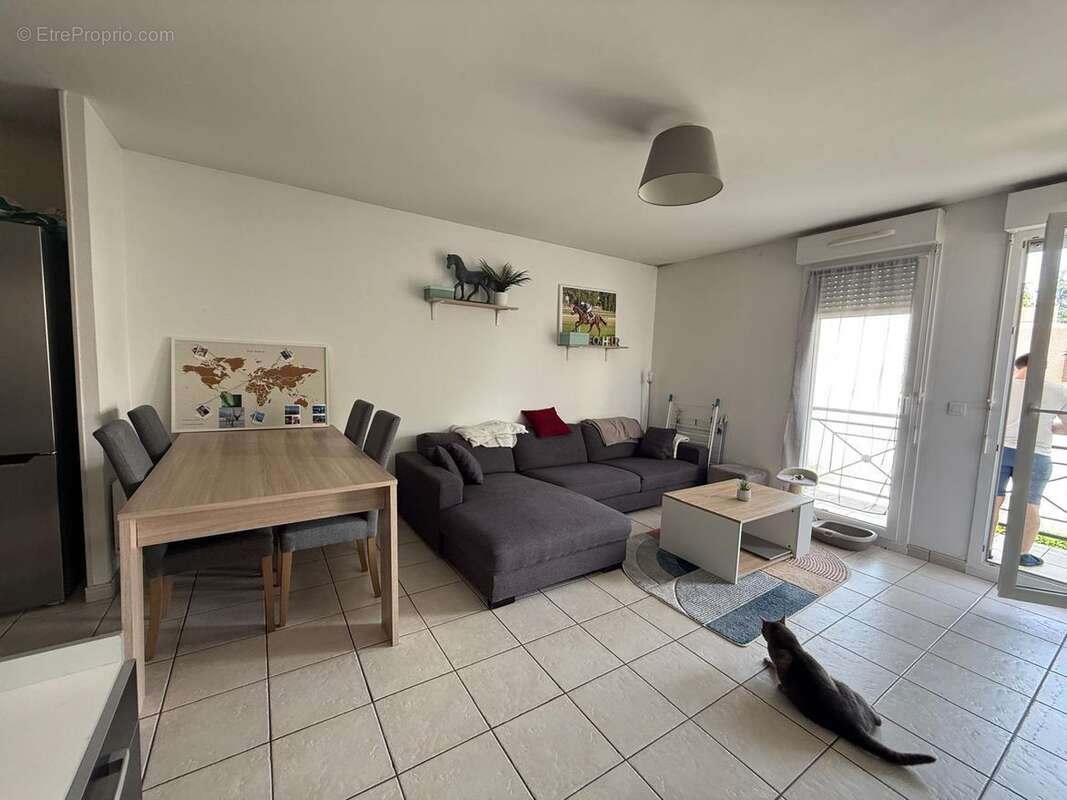 Appartement à LAMORLAYE