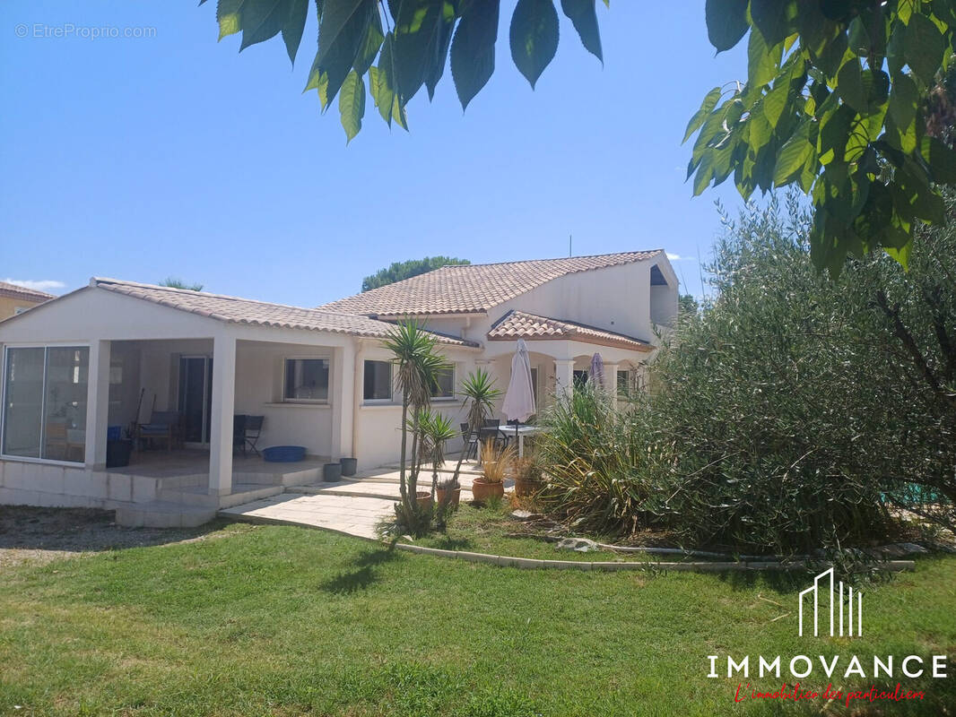 Maison à SAINT-SERIES