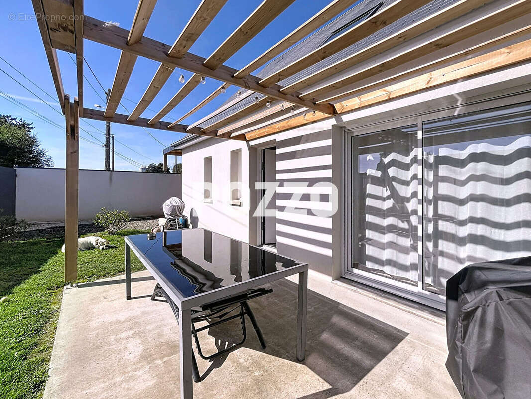 Maison à DONVILLE-LES-BAINS