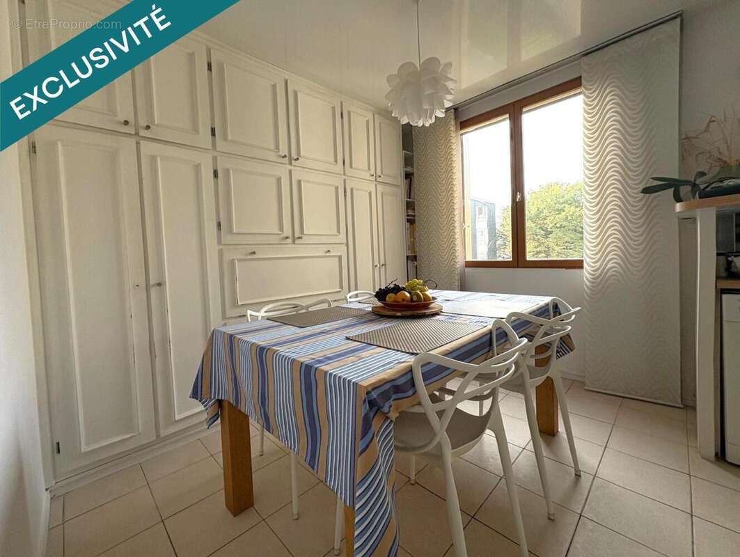 Photo 2 - Appartement à CLAMART