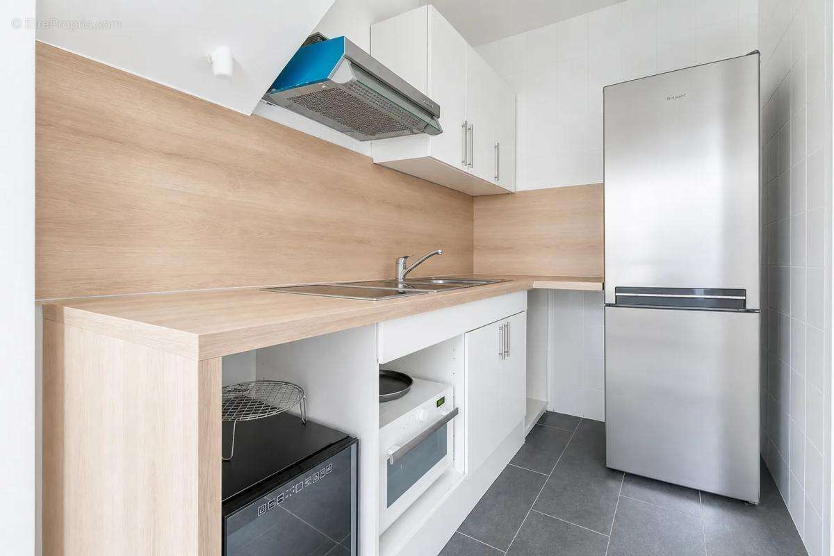 Maison rénovée 120 m² avec dépendance, Saint-Denis - photo 7
