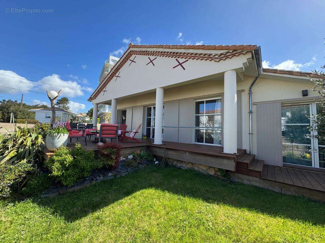 Maison à SAINT-GEORGES-DE-DIDONNE