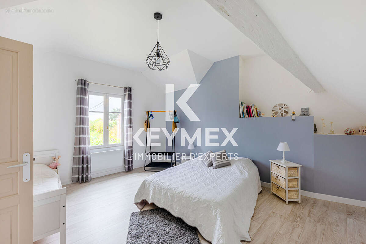 Maison à SAINTE-GENEVIEVE