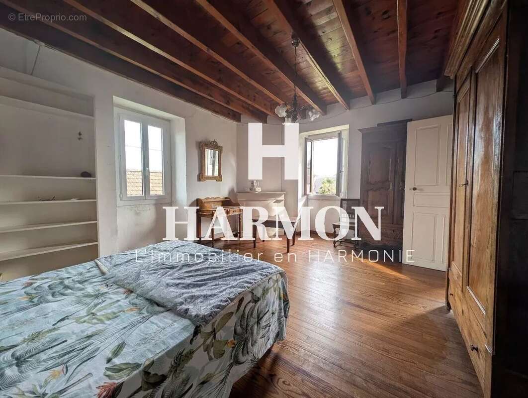 Maison à LAHOURCADE