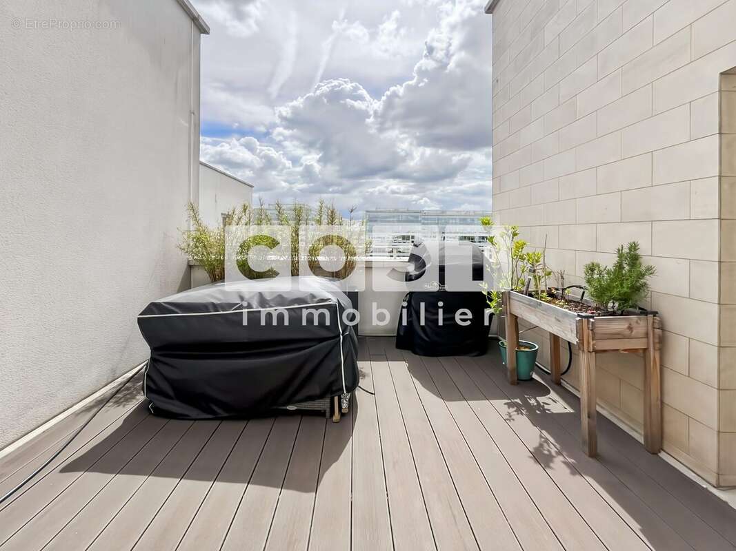 Appartement à GENNEVILLIERS