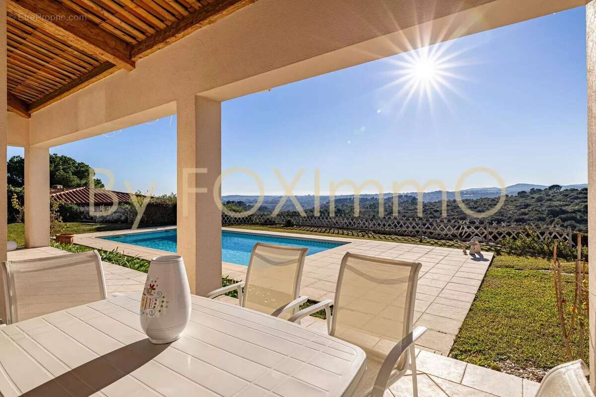 Maison à VILLENEUVE-LOUBET