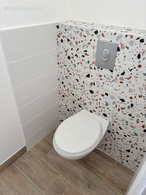 Maison à LES GRANGES-GONTARDES