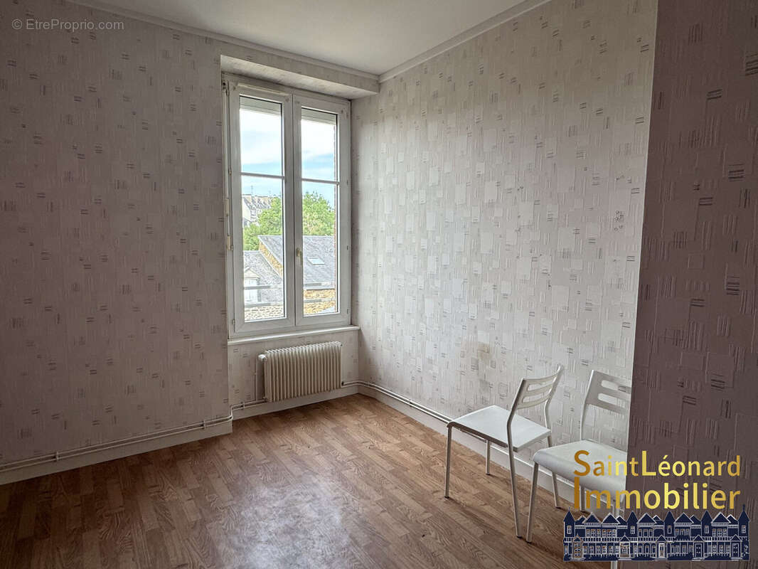 Appartement 83 m² à Fougeres  - photo 7