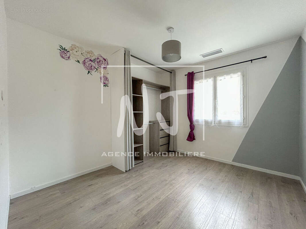 Maison à LES PONTS-DE-CE