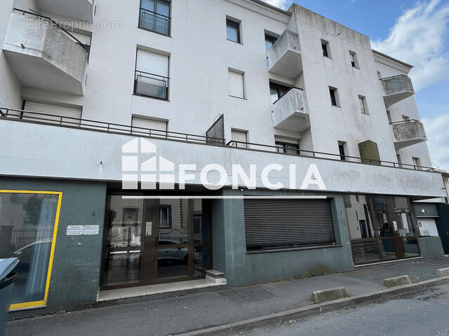 Parking à VILLIERS-LE-BEL