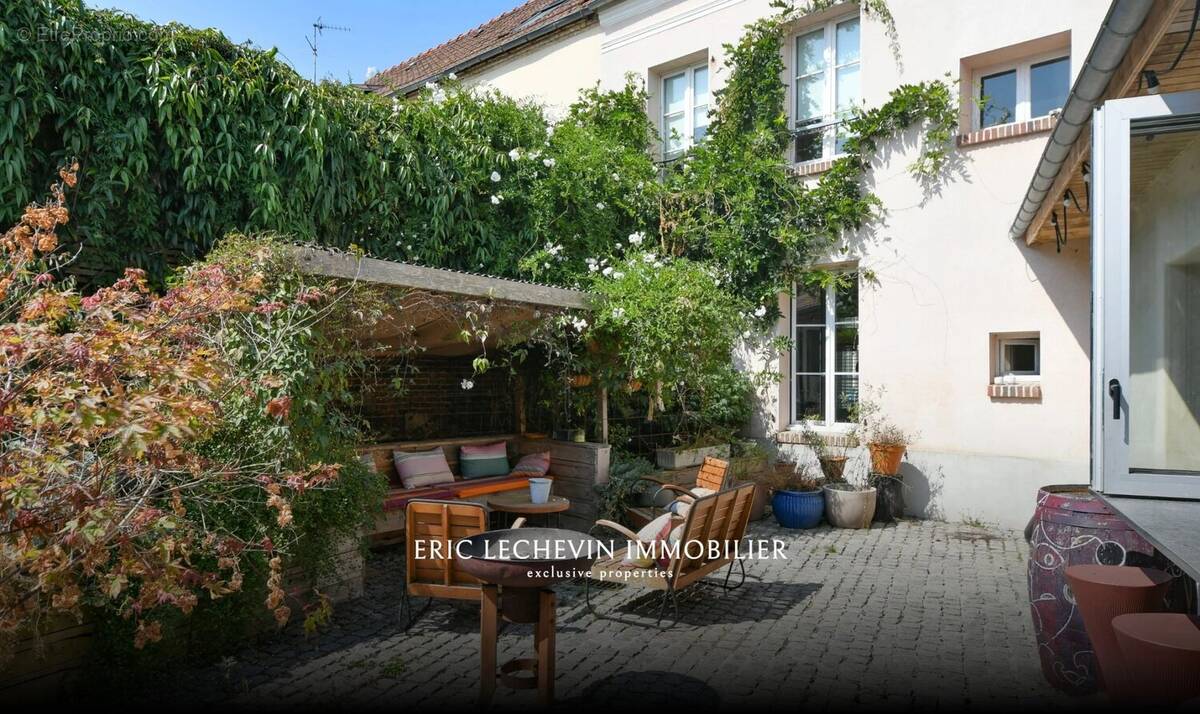 Maison à MONTREUIL