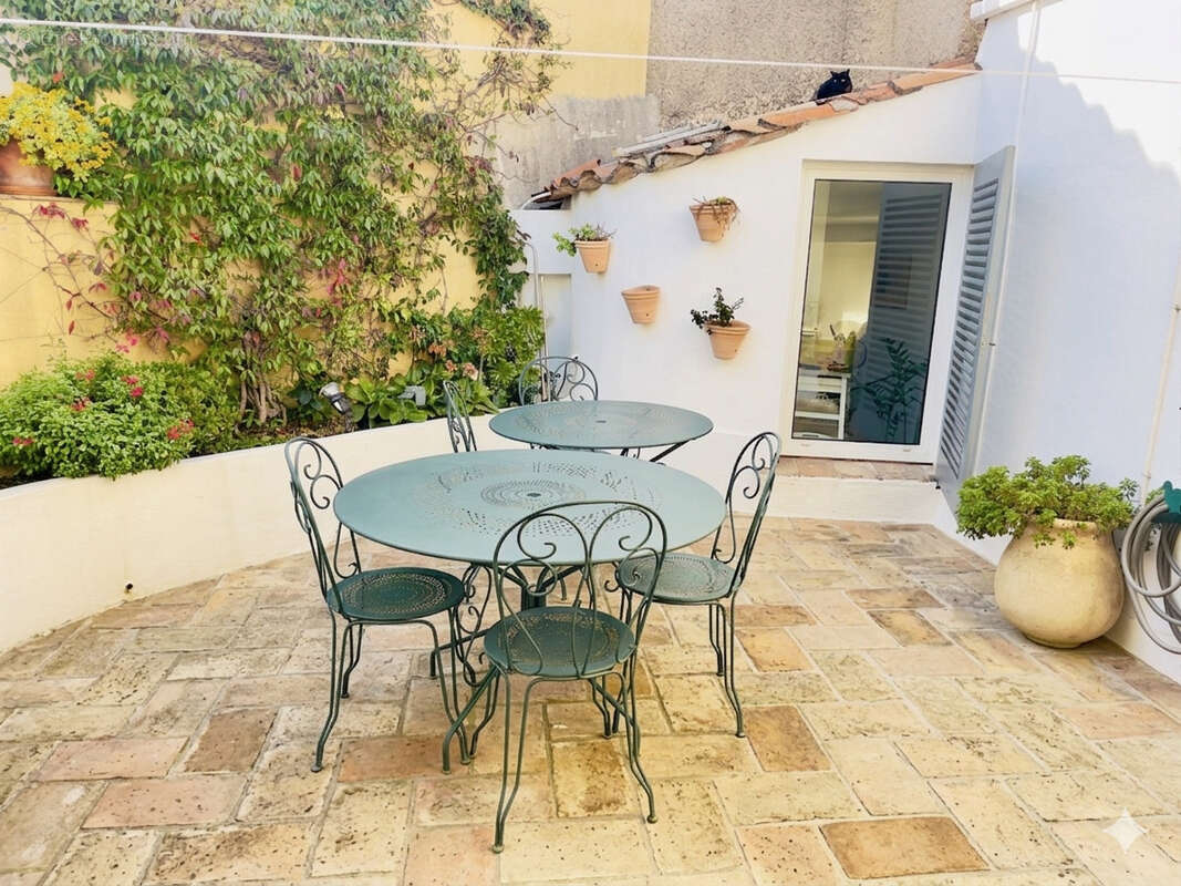 Maison à PLAN-DE-LA-TOUR