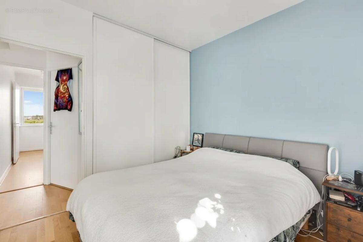 Appartement à CHARENTON-LE-PONT