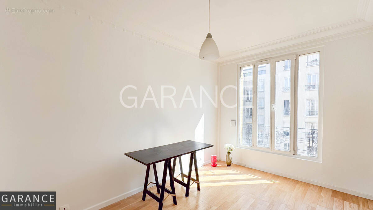 Appartement à MONTROUGE