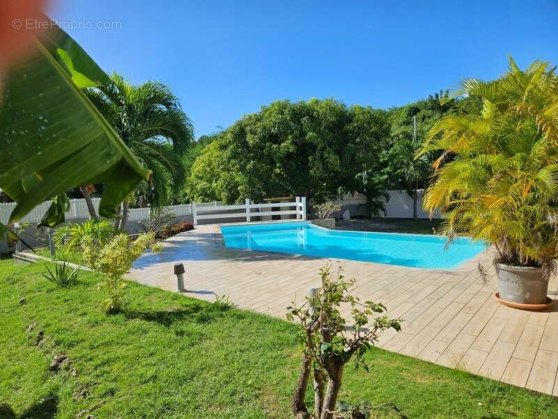 Maison à SAINTE-ANNE