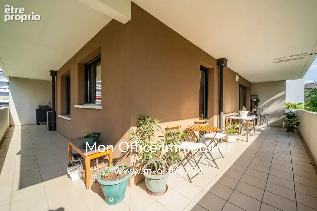Référence : 6794-TCA. - Appartement 3 pièces - terrasse de 30m2 - Parking de copropriété - Garage possible - à Annecy (74000) - photo 5