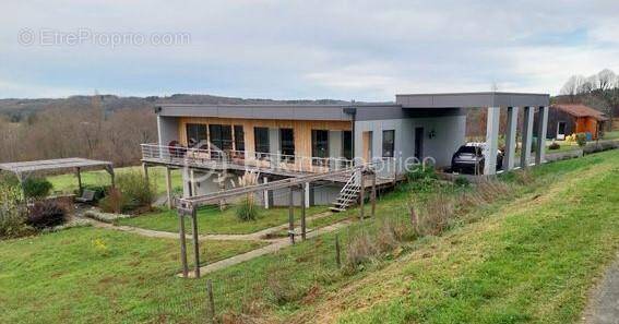 Maison à VILLEFRANCHE-DU-PERIGORD