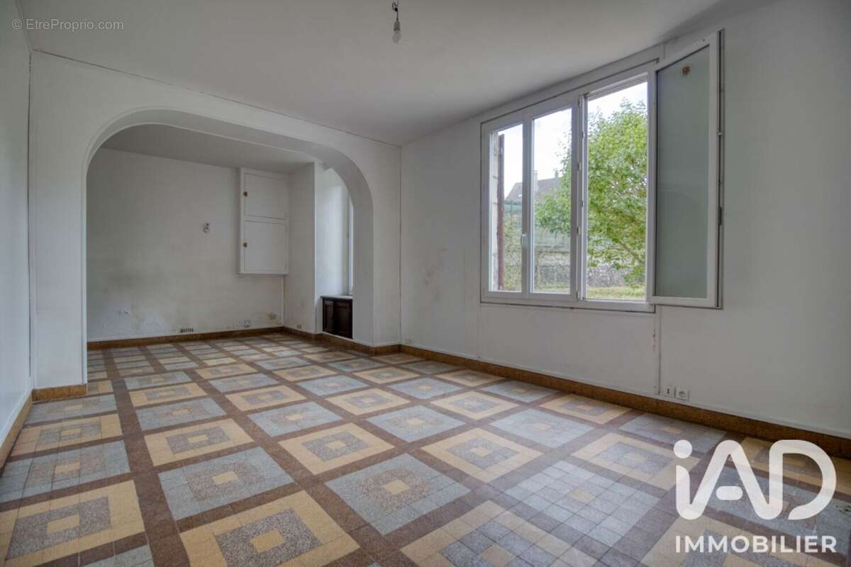 Photo 6