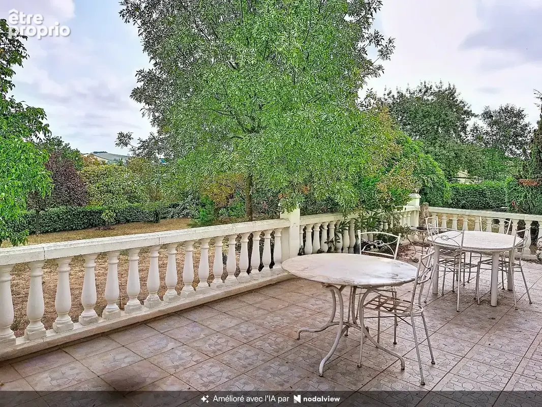 L'Isle Jourdain: Maison et gite - photo 9