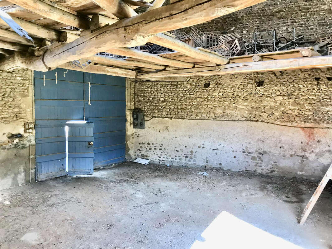 Maison à SAINT-GERMAIN-LEMBRON