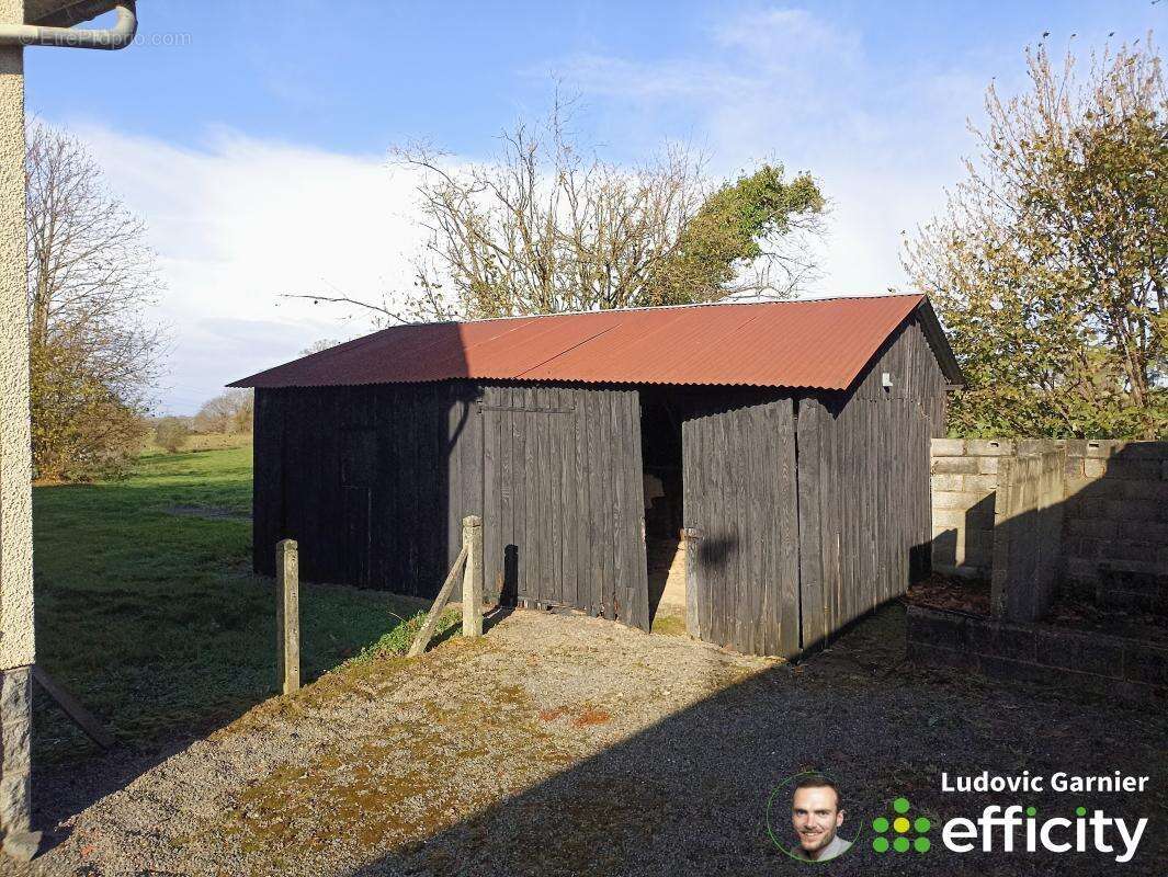 Maison à SAINT-HILAIRE-DU-HARCOUET