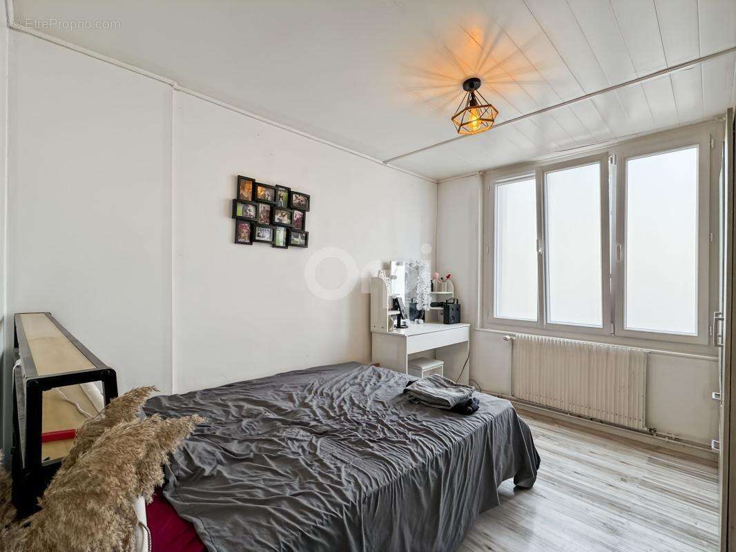 Appartement À Vendre - 4 chambres - Centre-ville - photo 4