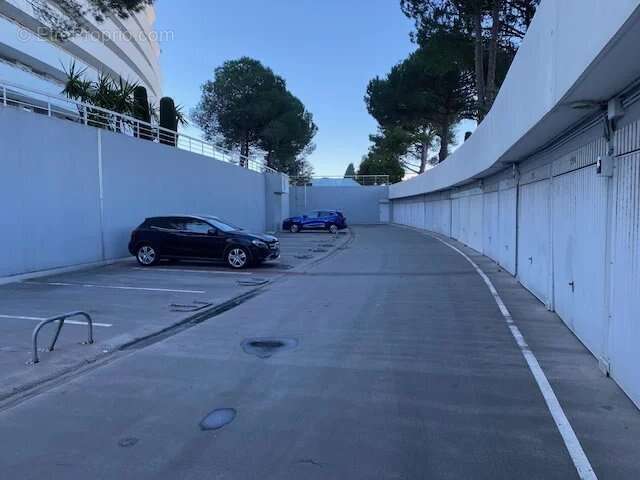 Appartement à VILLENEUVE-LOUBET