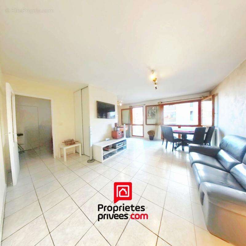 Appartement à LYON-9E