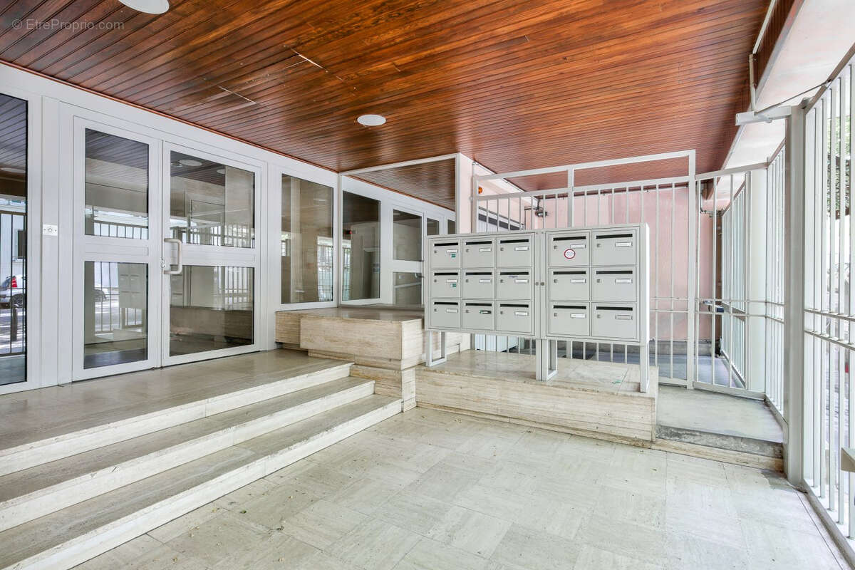 Appartement à PARIS-19E