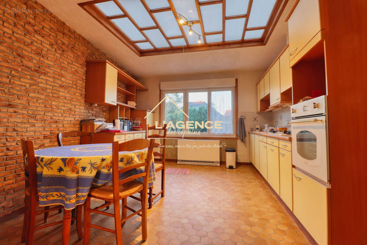 Maison à HAZEBROUCK