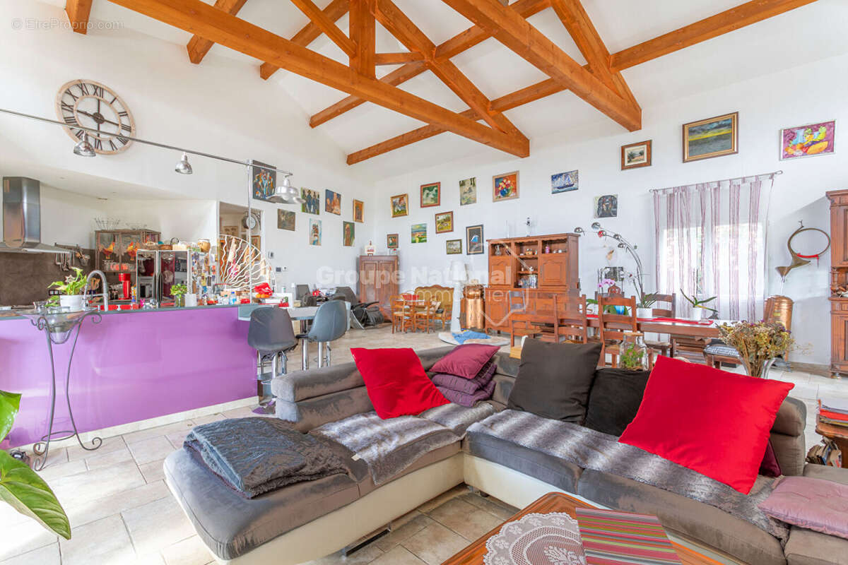 Maison à ENSUES-LA-REDONNE
