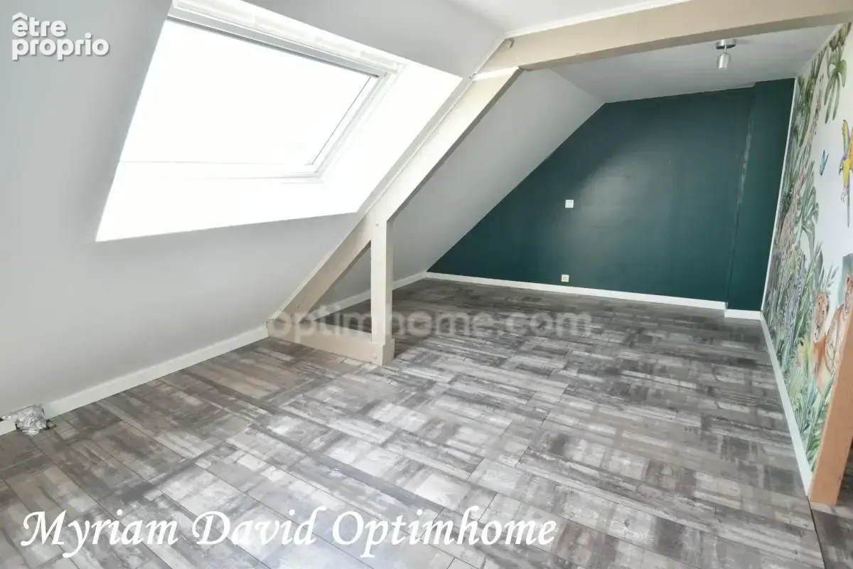 Maison familiale 171 m² – DPE C – 5 chambres – Terrain paysagé de 2 400 m² – Rostrenen - photo 15