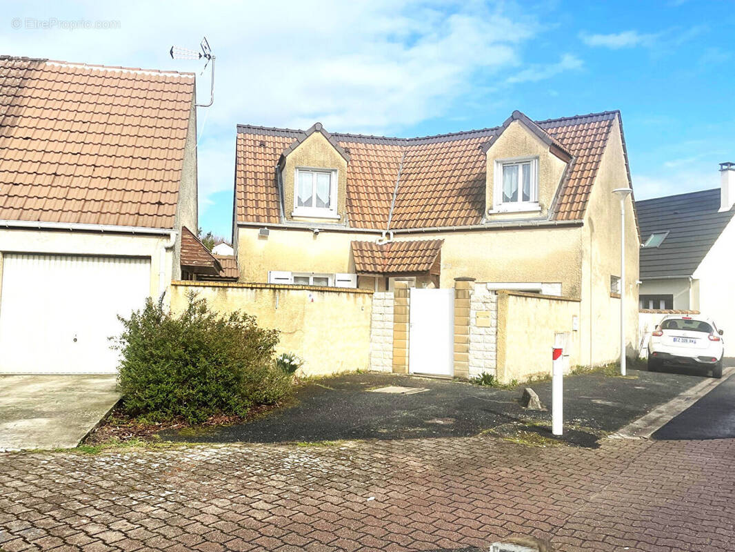 Maison à COMBS-LA-VILLE